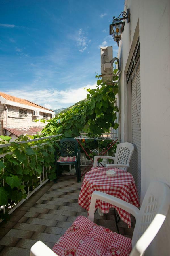 Apartmani Daco Sveti Stefan Exterior foto